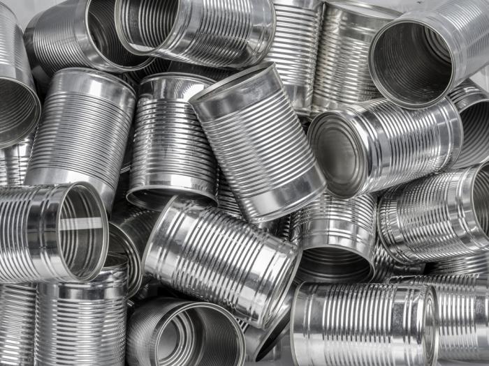 pile_of_tin_cans_without_labels